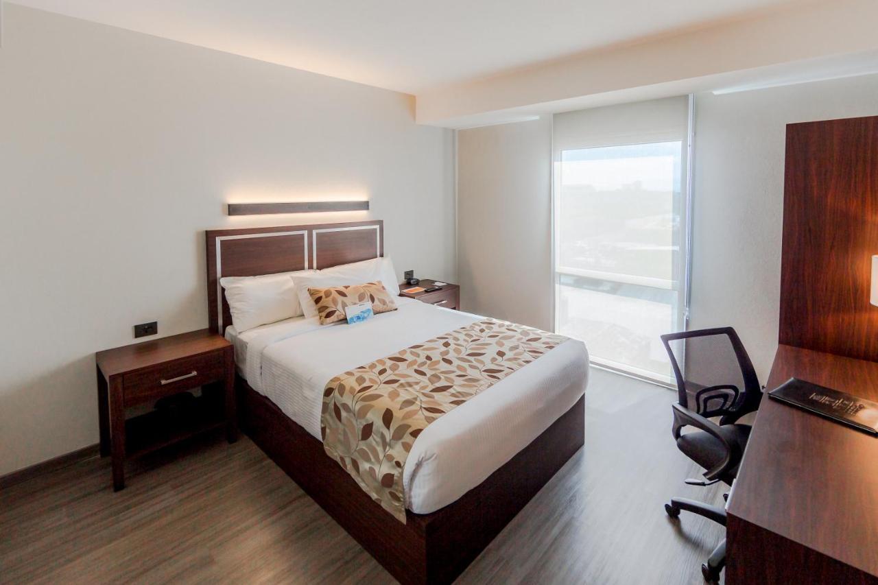 Gasthof Sleep Guadalajara Galerias Ciudad Granja